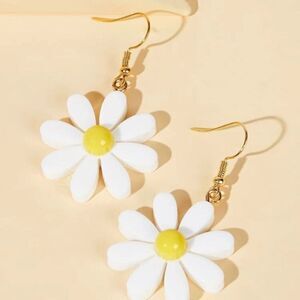 Daisy Drop Earrings 
